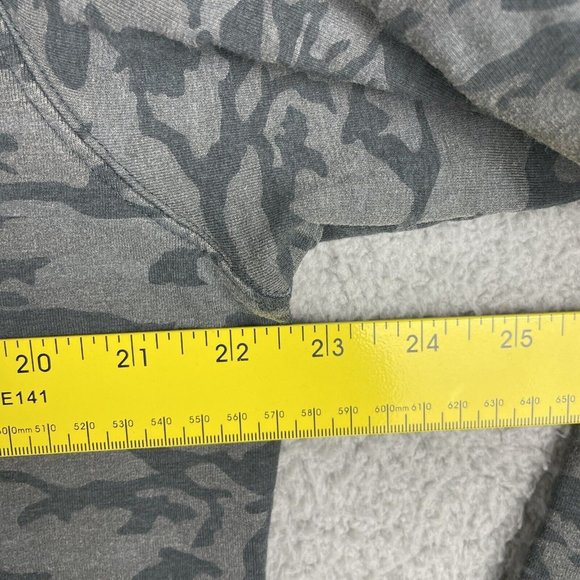 Tasc Mens Large  Bamboo Performance 1/4 Quarter Zip Pullover Gray Camo - Picture 12 of 13